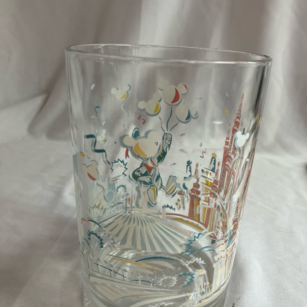 Disney Glass Tumbler with Red and Blue Illustrations - Picture 4 of 11